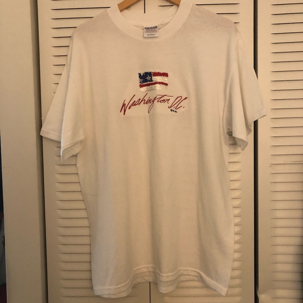 Washington DC T-shirt with Flag Design